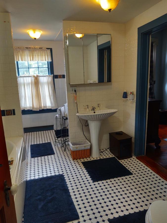 Hollowville 1805 House Bed & Breakfast מראה חיצוני תמונה