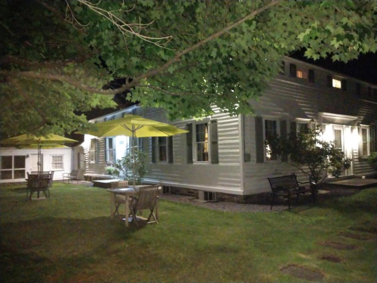 Hollowville 1805 House Bed & Breakfast מראה חיצוני תמונה