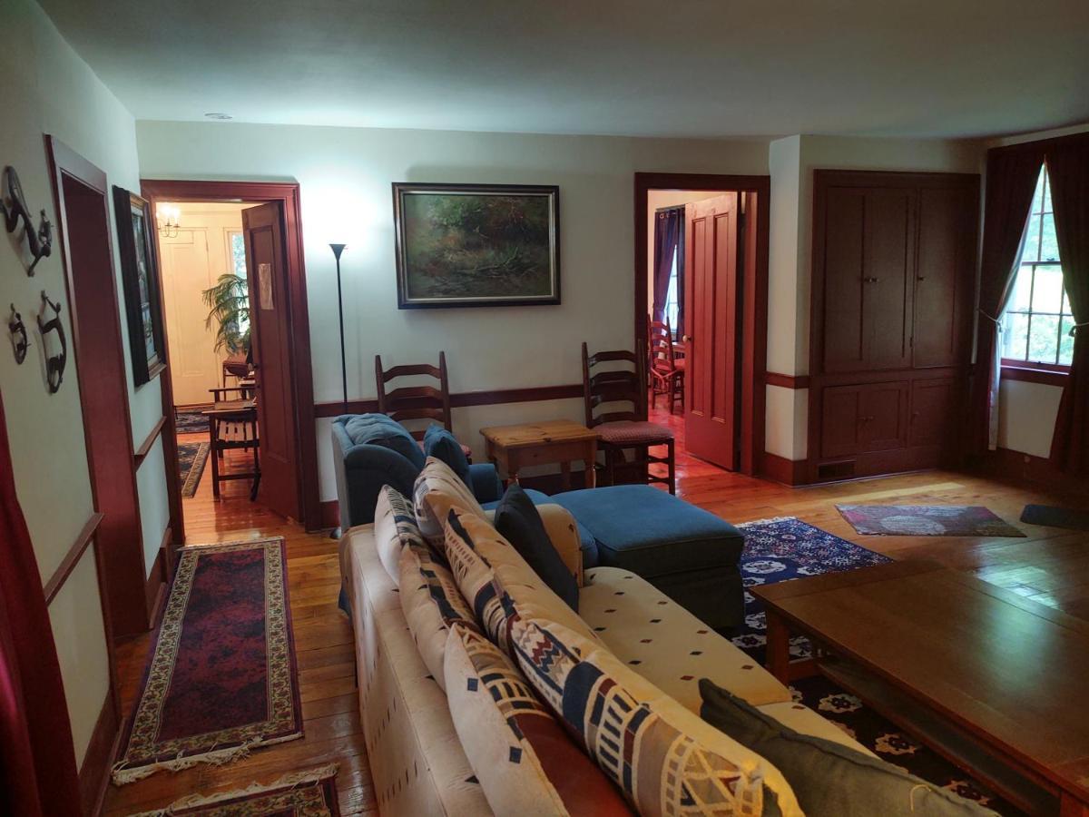 Hollowville 1805 House Bed & Breakfast מראה חיצוני תמונה